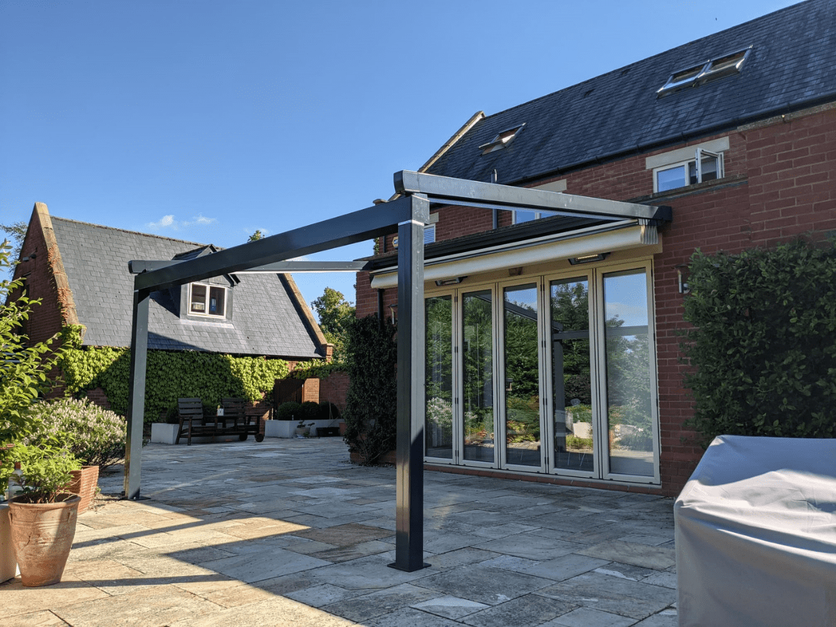 weinor PergoTex II pergola with the awning in its cassette