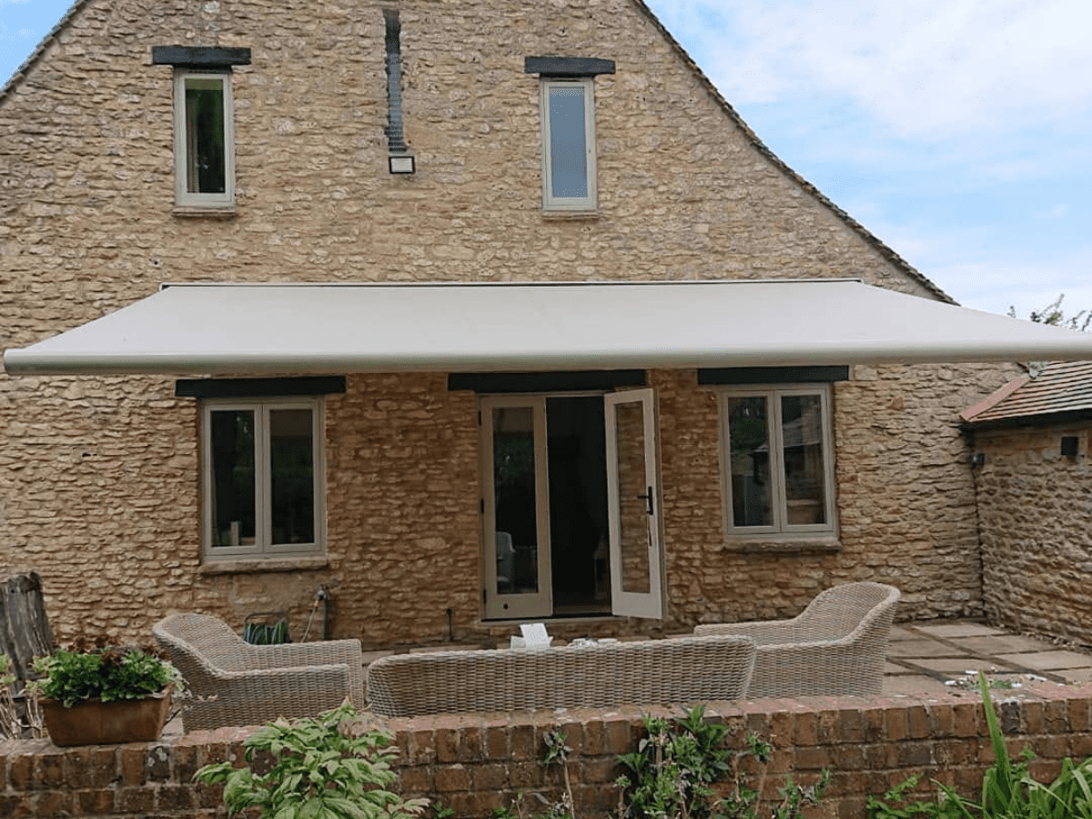 weinor Semina Life awning fitted as a wedding present!