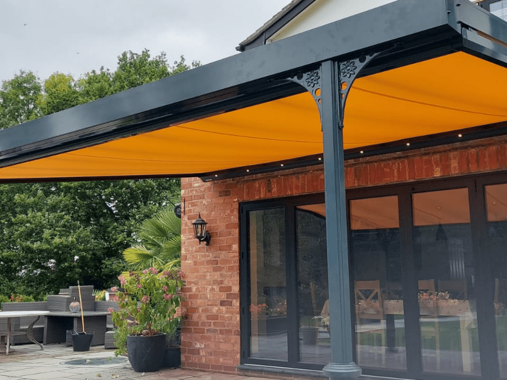 Milwood Simplicity Xtra with underawning fitted to the back of an ex International Rugby players house in Kenilworth, "We'd be out there all night if there was a TV!"