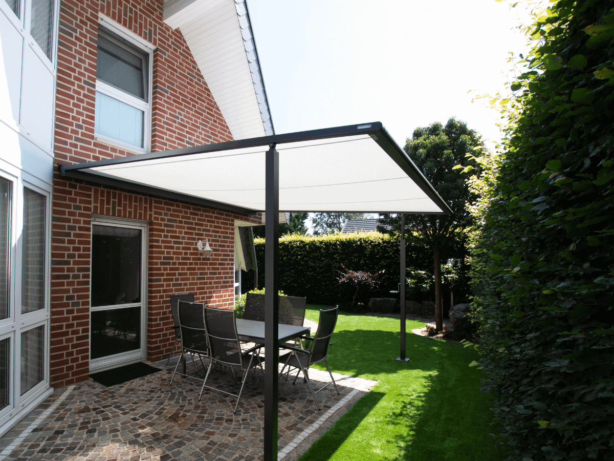 markilux pergola compact with small roof pitch