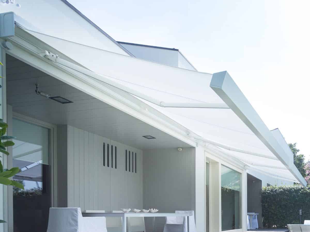 KE Qubica Plumb retractable canopy available in over 200 different colours
