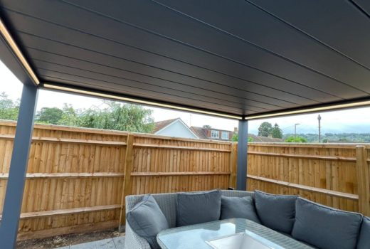 Deponti Deluxe fully retractable freestanding pergola with LED strip lighting
