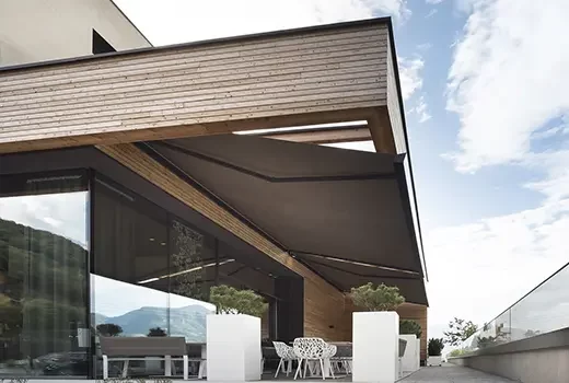 Qubica Retractable Awning - Customizable Italian Design with Industrial Technology
